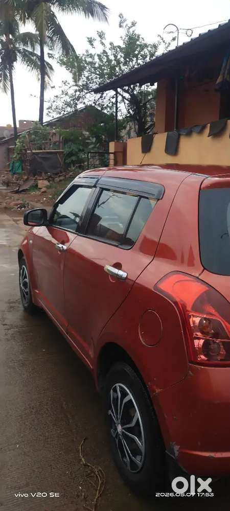 Maruti Suzuki Swift 2011 Diesel 98000 Km Driven