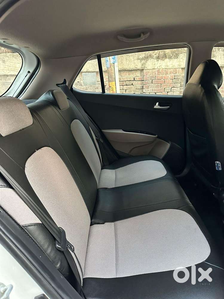 Hyundai Grand I10 1.2 Crdi Sportz Dual Tone, 2017, Diesel