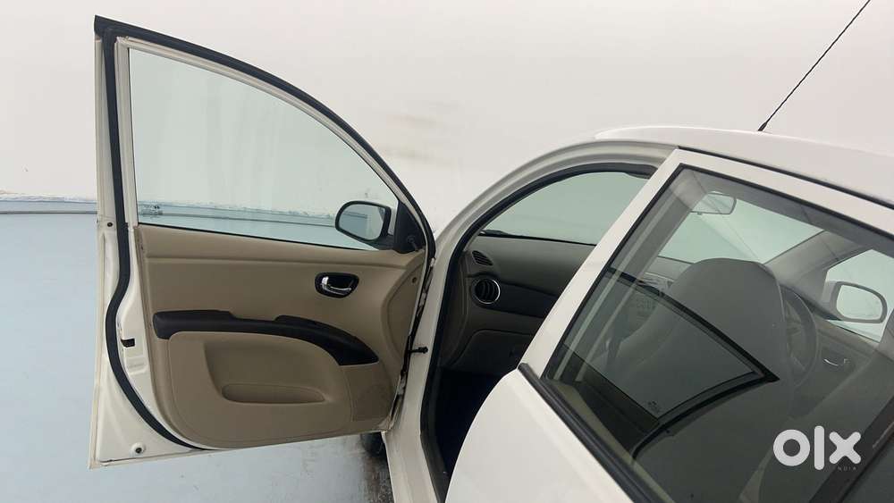 Hyundai I10 Sportz 1.1 Irde2, 2016, Petrol