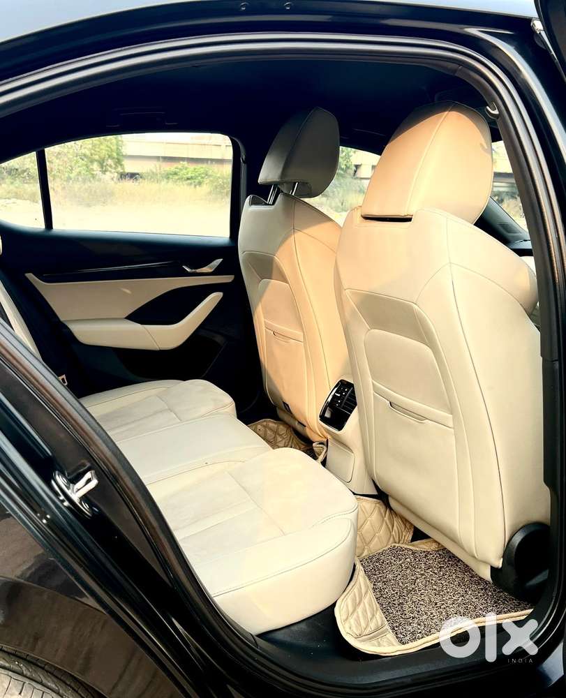 Skoda Octavia 1.8 Tsi At Style, 2021, Petrol