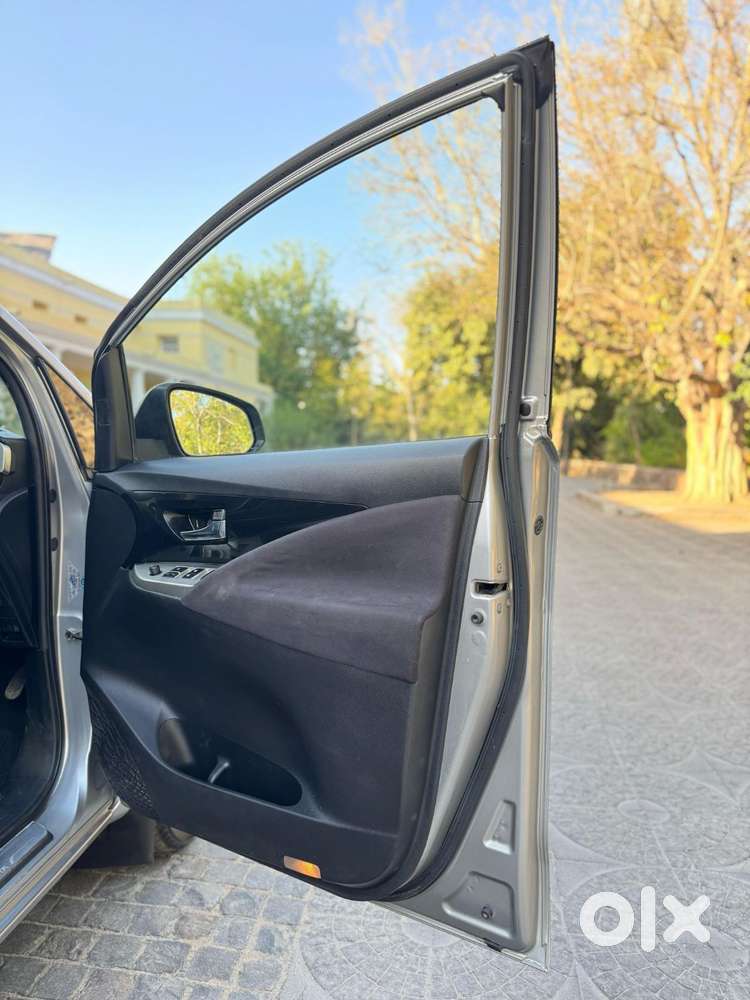 Toyota Innova Crysta [2020-ongoing] 2.4 Vx 8 Str, 2018, Diesel