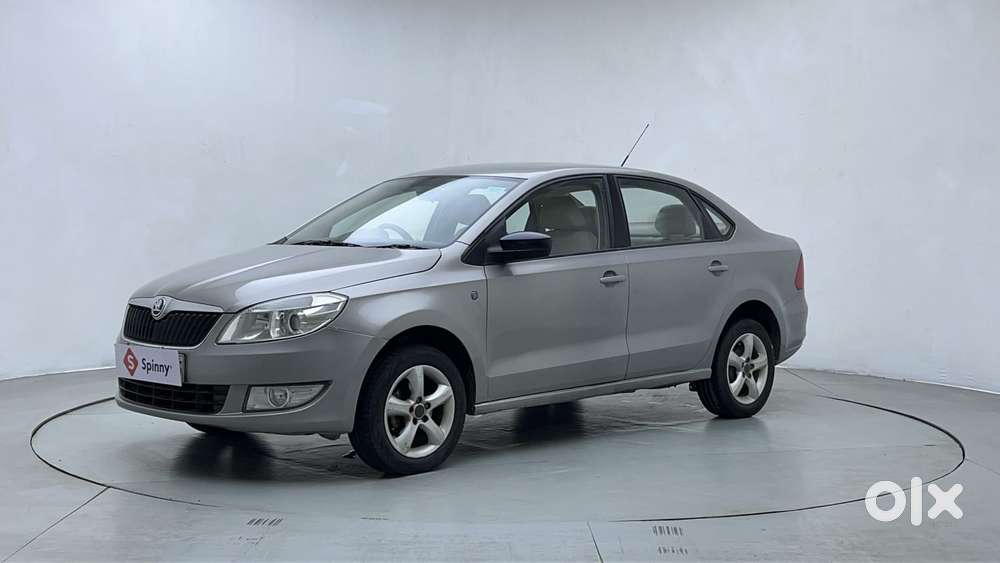 Skoda Rapid 1.6 Mpi Elegance, 2014, Petrol