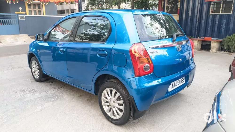 Toyota Etios 1.5 V, 2012, Petrol