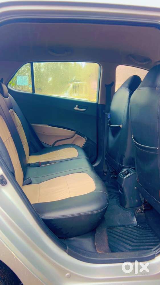 Hyundai Grand I10 At Sportz, 2016, Petrol