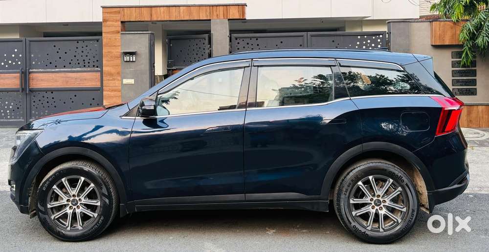 Mahindra Xuv700 2.0 Ax 7 Petrol At Str, 2022, Petrol