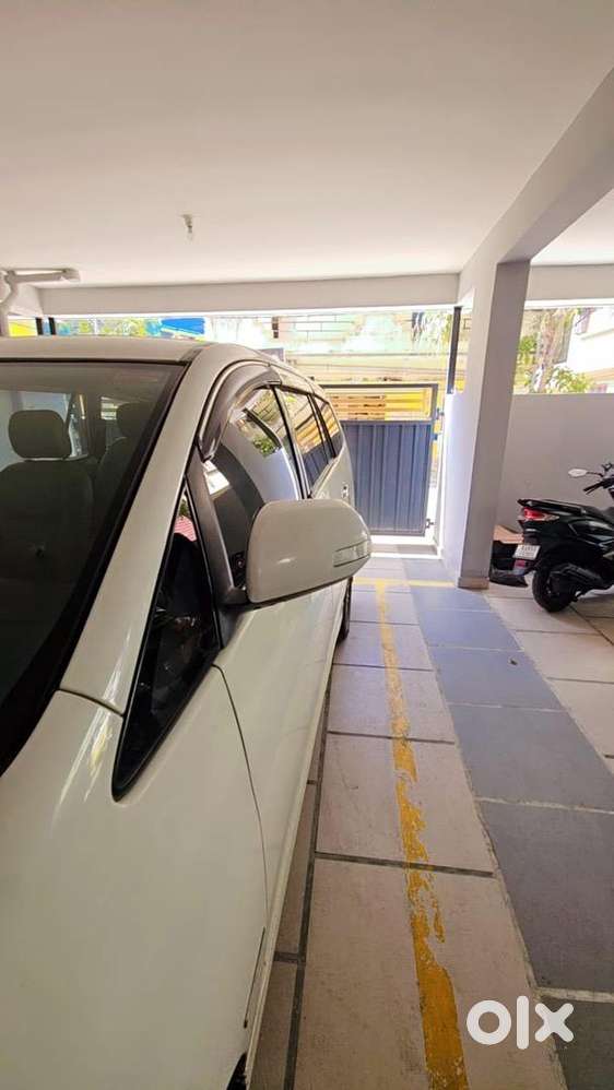Toyota Innova 2015 Diesel Well Maintained