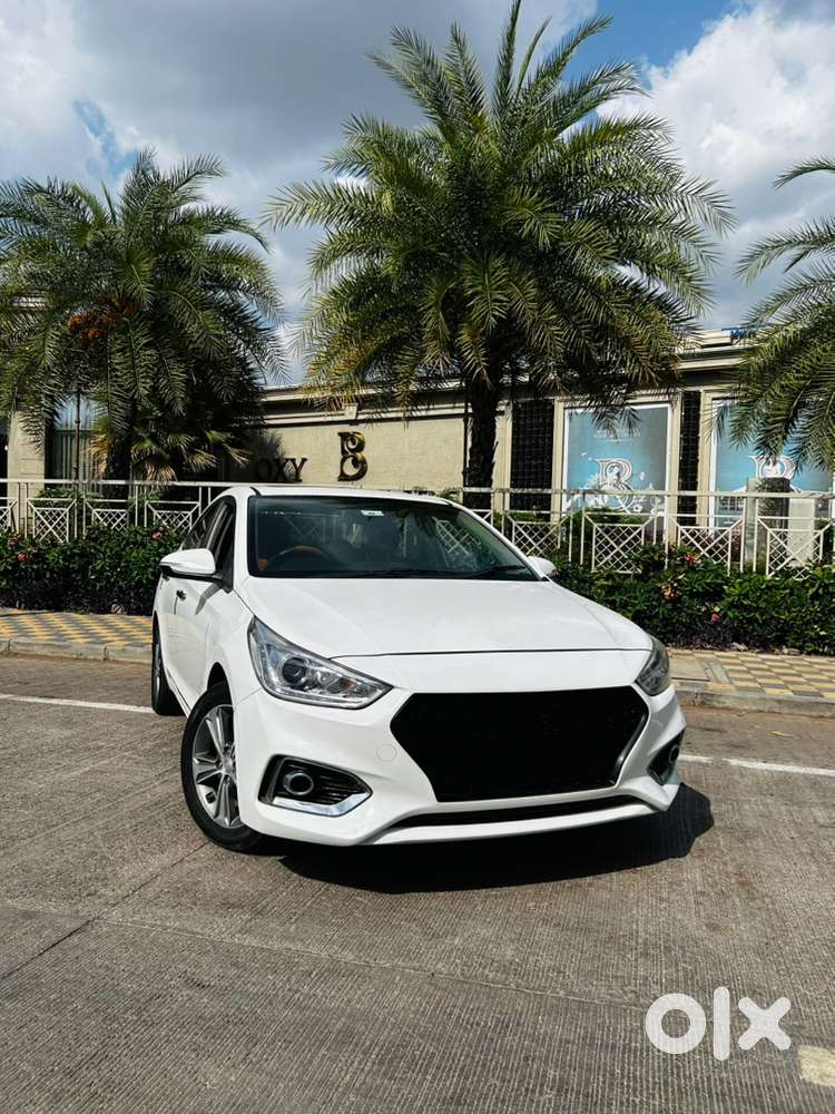 Hyundai Verna 1.6 At Petrol  Sunroof  Vip No.  Top Model
