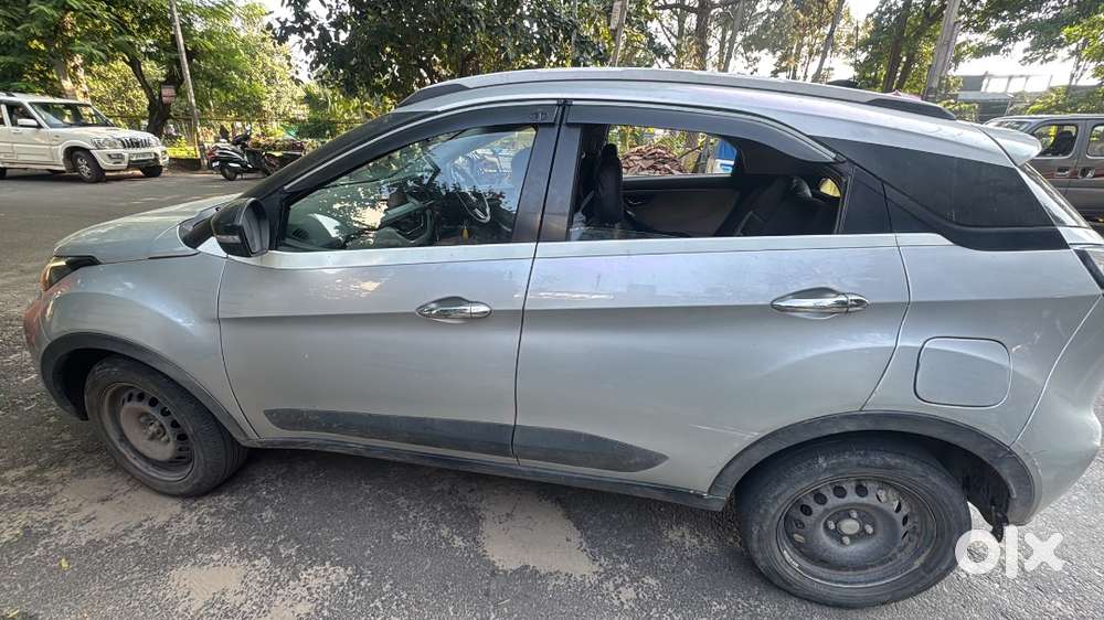 Tata Nexon Xz 2021 Petrol