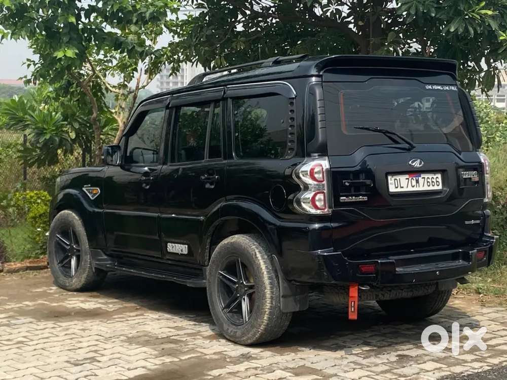 Mahindra Scorpio 2017 Diesel Well Maintained