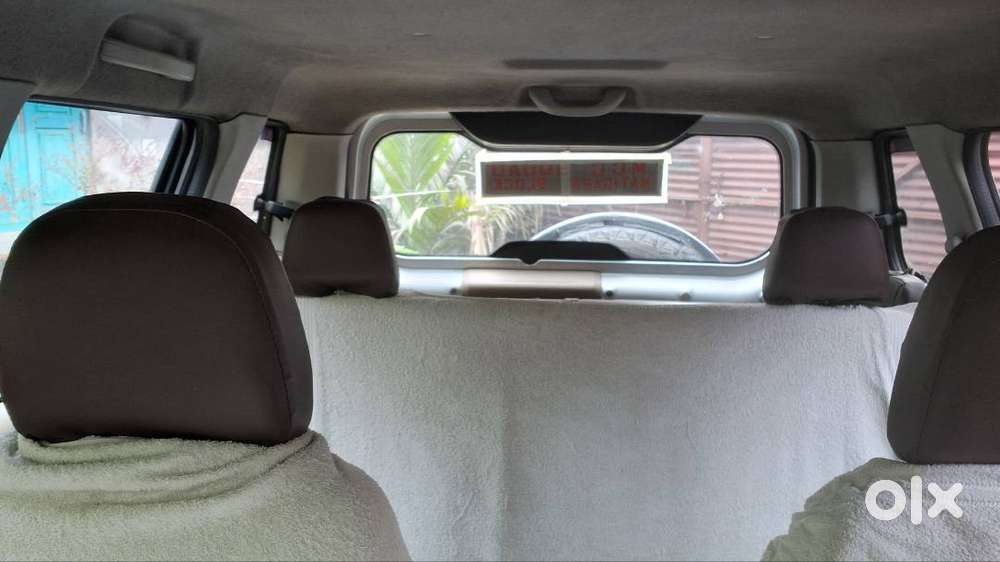 Mahindra Tuv 300 T4 2017