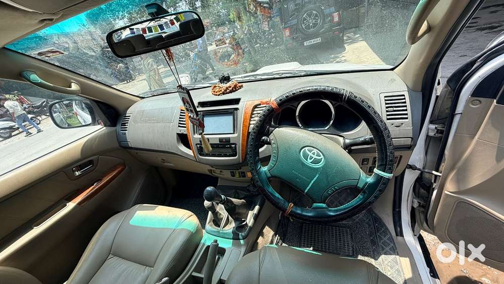 Toyota Fortuner Diesel 2011