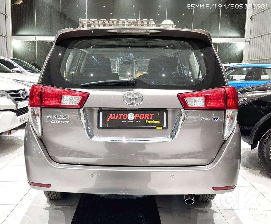 Toyota Innova Crysta 2.4 V 7 Str, 2018, Diesel