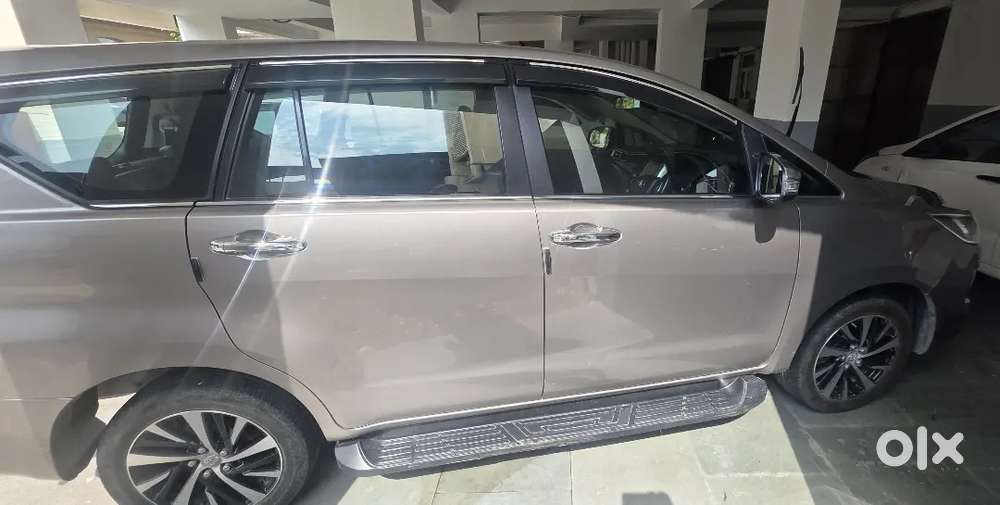 Toyota Innova Crysta 2.4 Z 2023