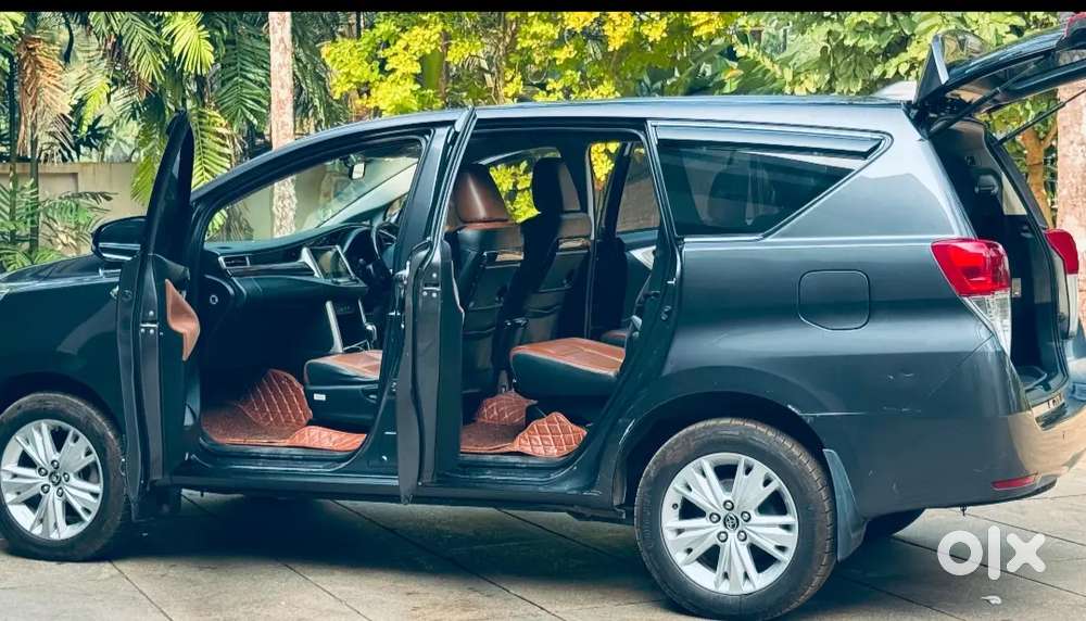 Innova Crysta 2.8 Zx Auto  No Replace Good Condition