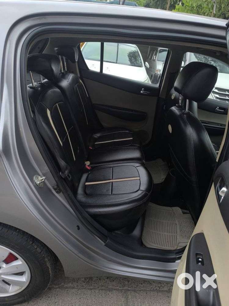 Hyundai I20 Sportz 1.2 Vtvt, 2013, Petrol