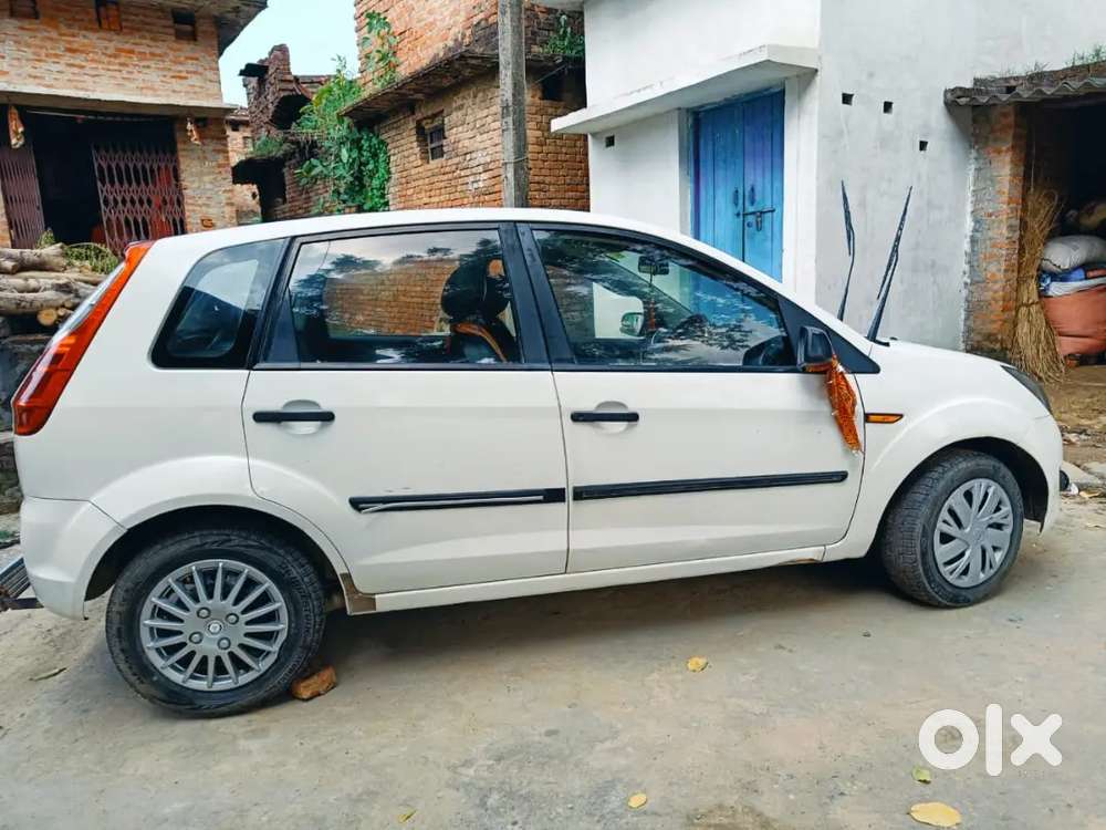 Gaadi Me Koi Dikat Nhi Hai