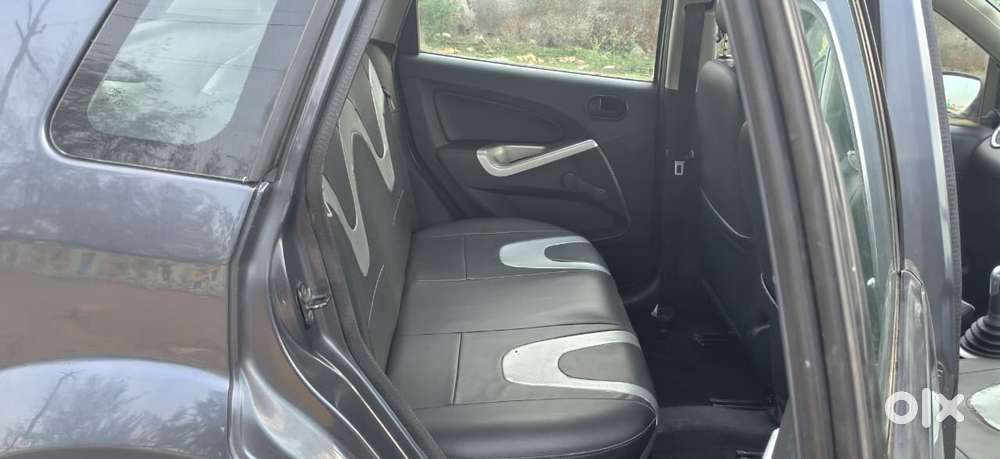 Ford Figo 2010-2012 Petrol Zxi, 2012, Petrol