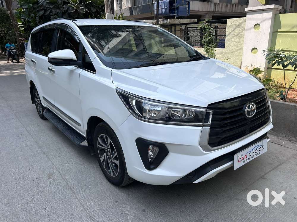 Toyota Innova Crysta 2.4 G Mt 8s, 2022, Diesel