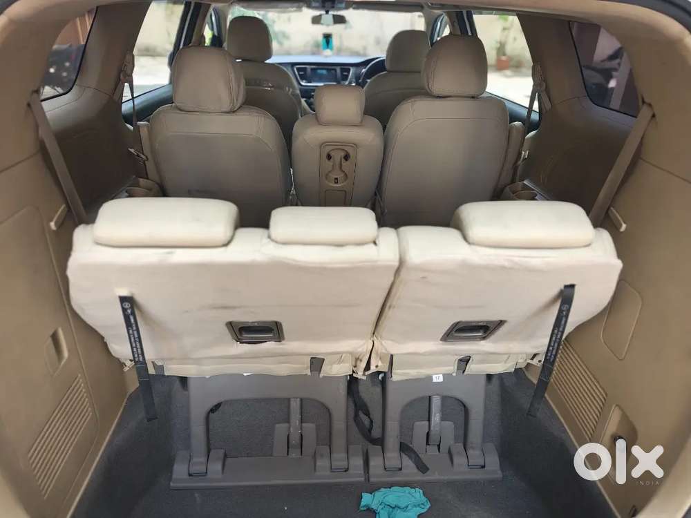 Kia Carnival 2021 Diesel 26000 Km Driven