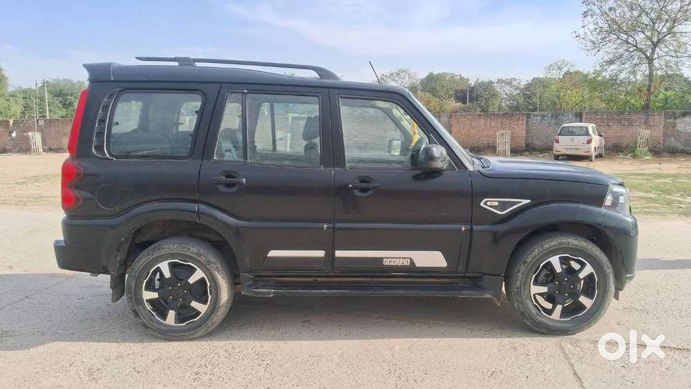 Mahindra Scorpio Classic 2.2 S 11 Mt 7 Str, 2022, Diesel