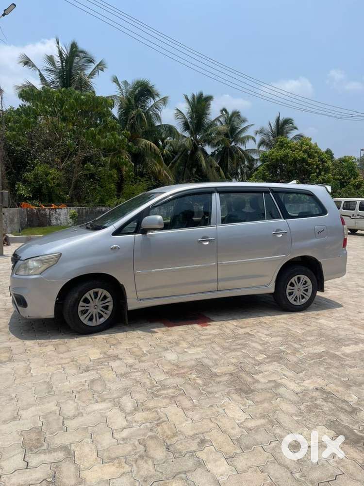 Toyota Innova 2013 Diesel Well Maintained