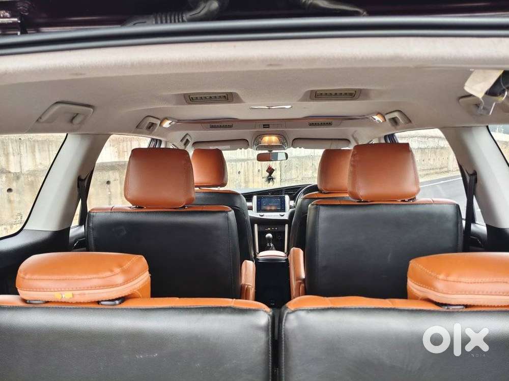 Toyota Innova Crysta 2.4 V, 2016, Diesel