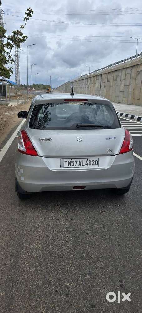 Maruti Suzuki Swift Zxi, 2015, Petrol