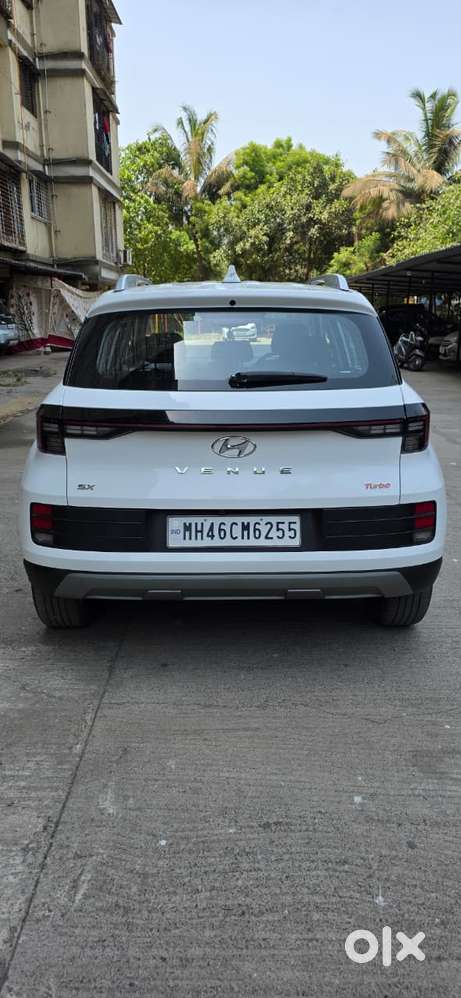Hyundai Venue Sx+ At, 2024, Petrol