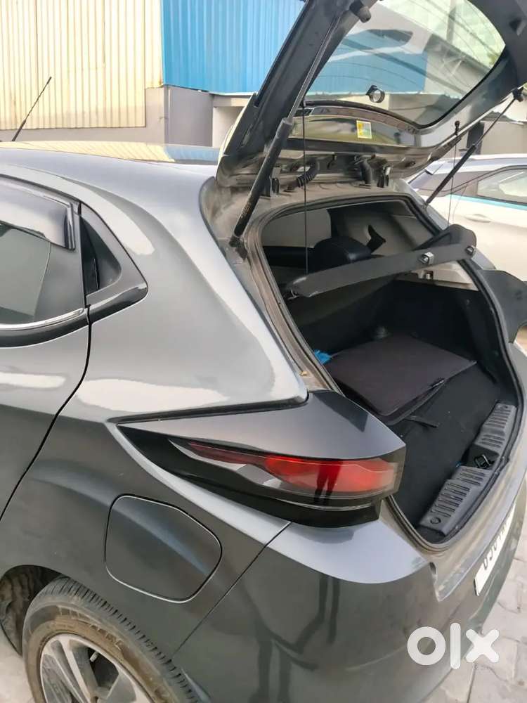 Tata Altroz Xz Icng 2023