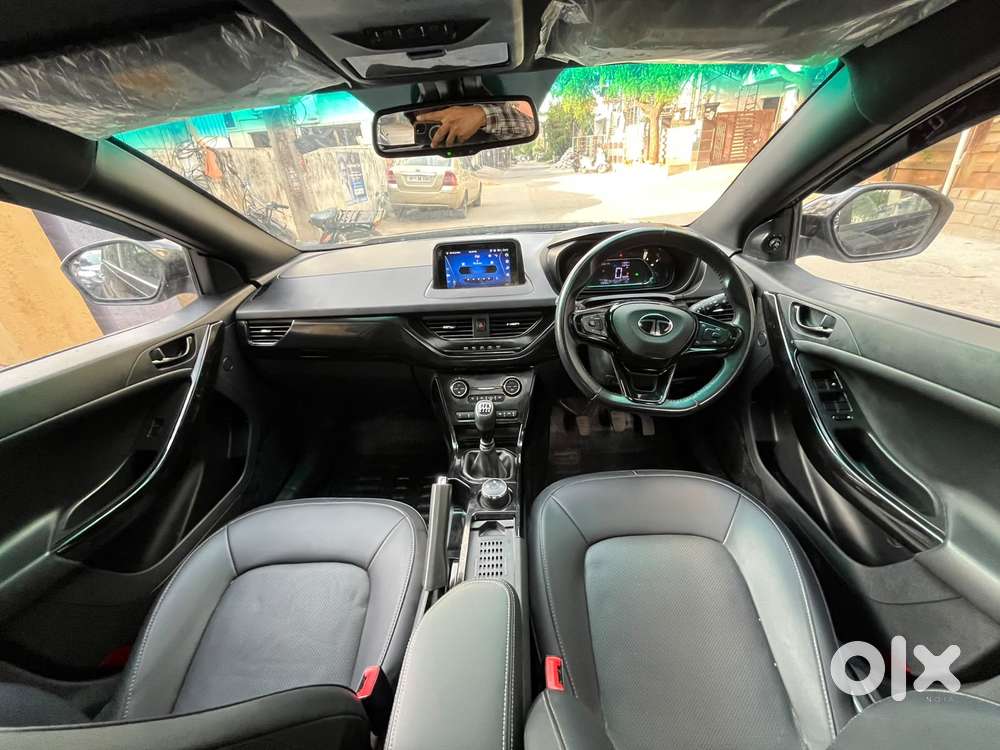 Tata Nexon 1.2 Revotron Xza Plus Dualtone, 2023, Petrol