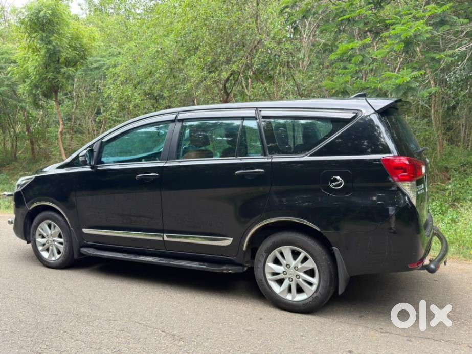 Toyota Innova Crysta 2.4 Gx Limited Edition 7 Str, 2023, Diesel