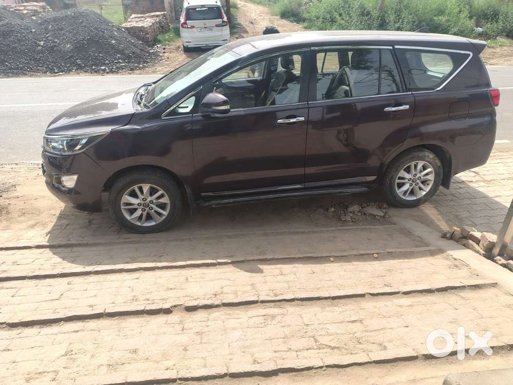 Toyota Innova Crysta 2.4 V, 2017, Diesel