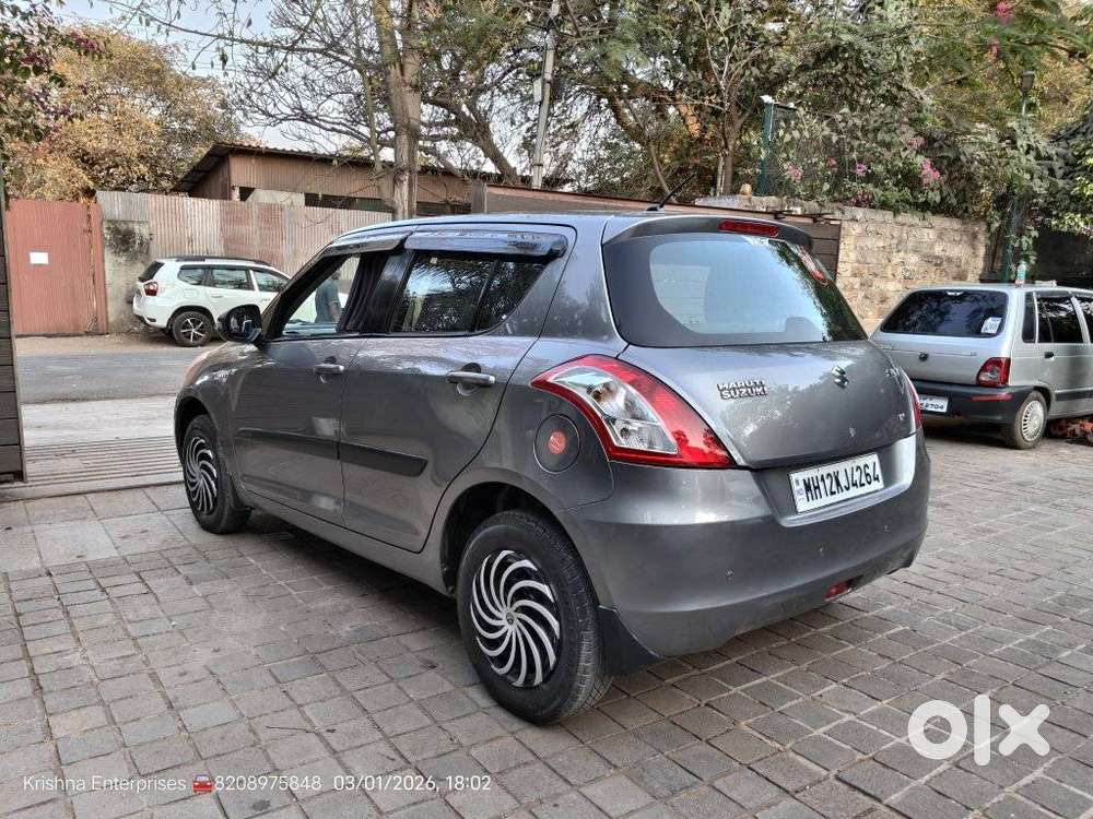 Maruti Suzuki Swift Vxi + Manual, 2013, Petrol