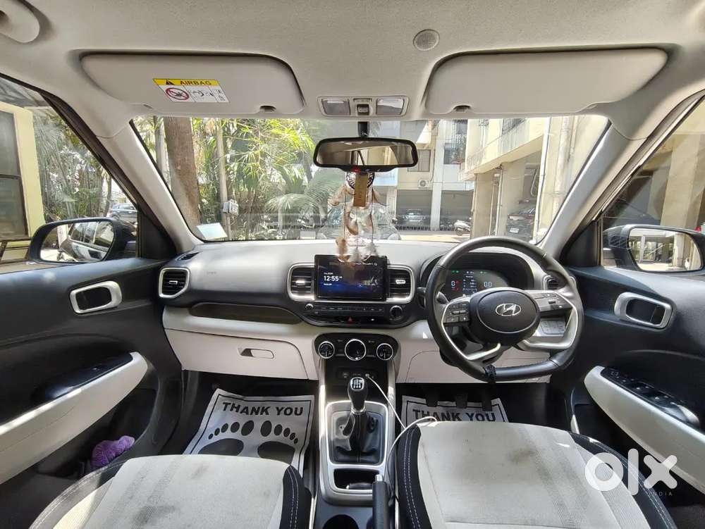 Hyundai Venue 2024 Sx 1.2 Petrol 22400 Km Driven
