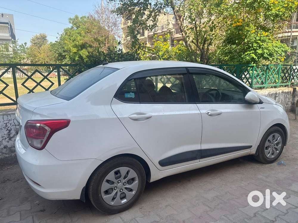 Hyundai Xcent 2015 Petrol Well Maintained