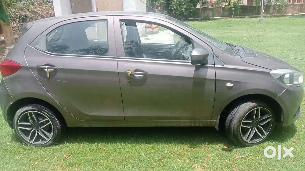 Even Condition Car Tata Tiago 2018 Petrol Automatic