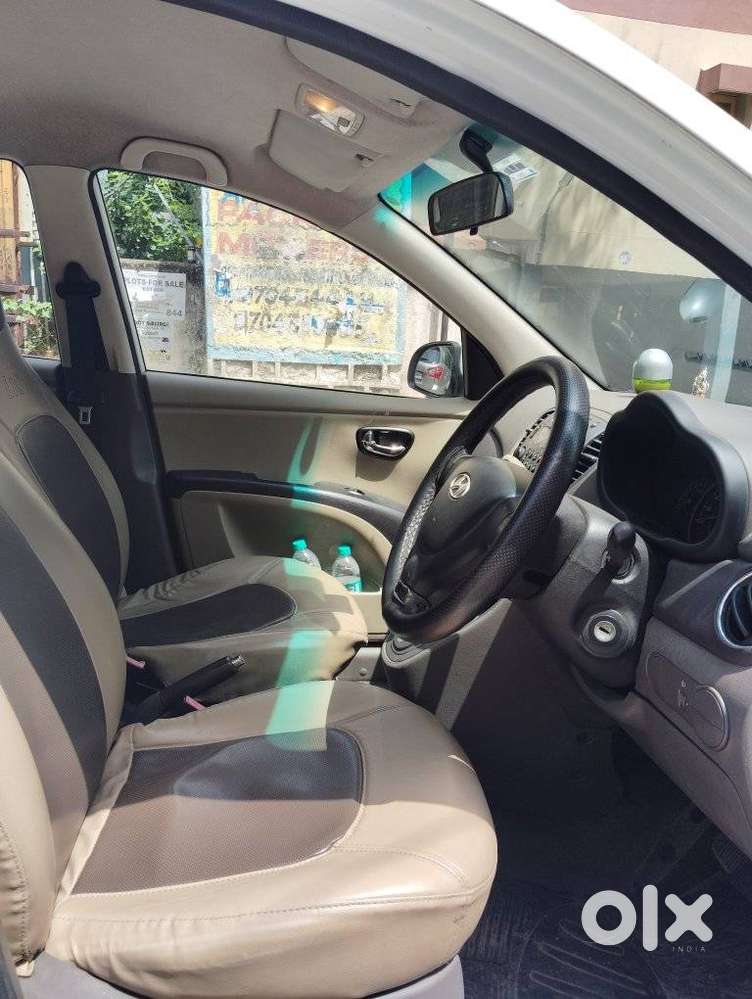 Hyundai I10 Sportz 1.2 At, 2011, Petrol
