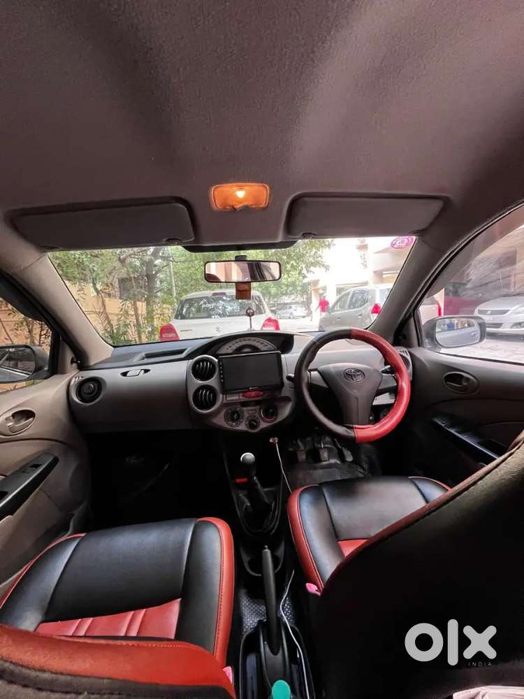 Toyota Etios 2011 Petrol 90000 Km Driven