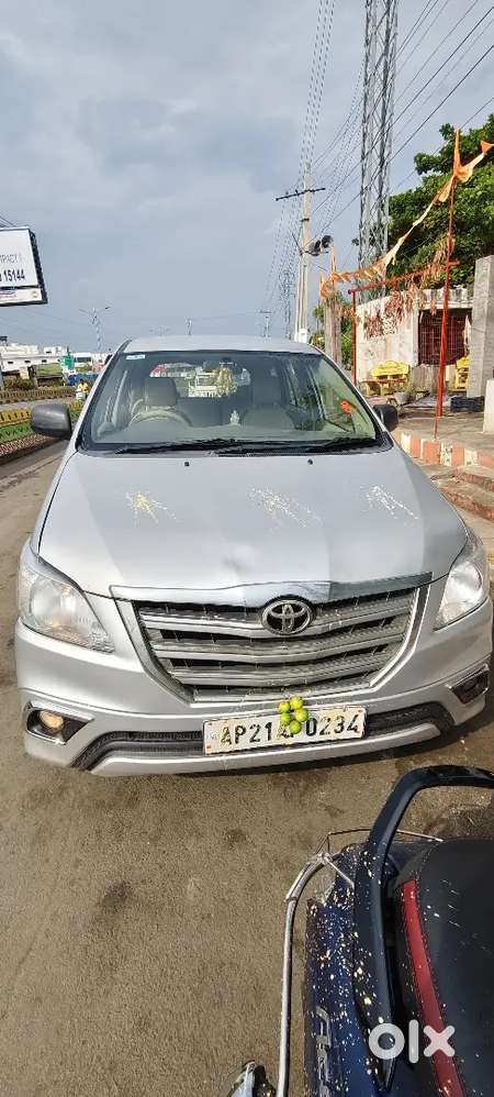 Toyota Innova 2.5 G, 2012 Diesel 7-seater