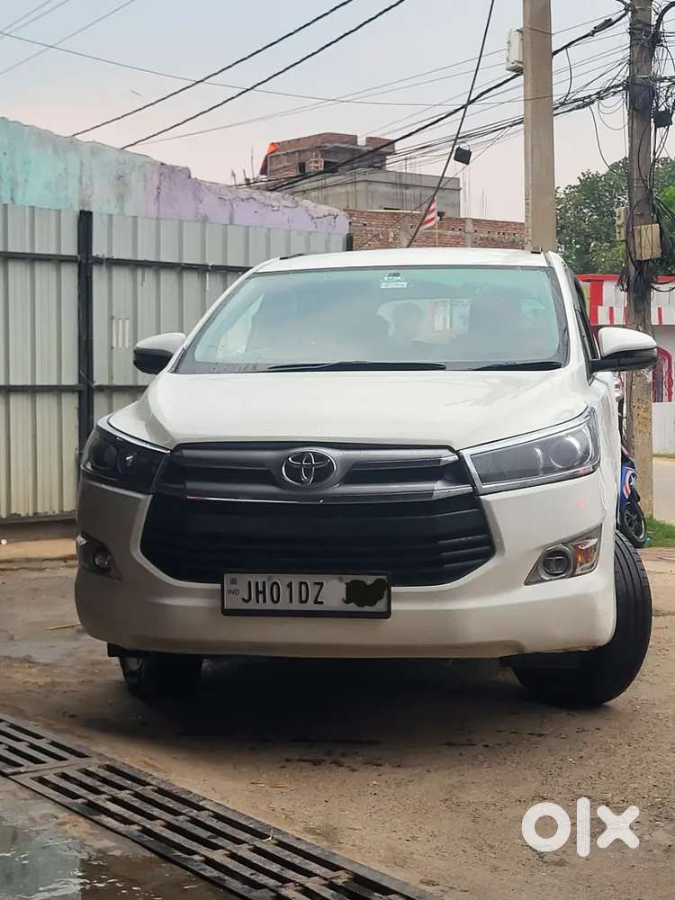 Innova Crysta 2.4 V