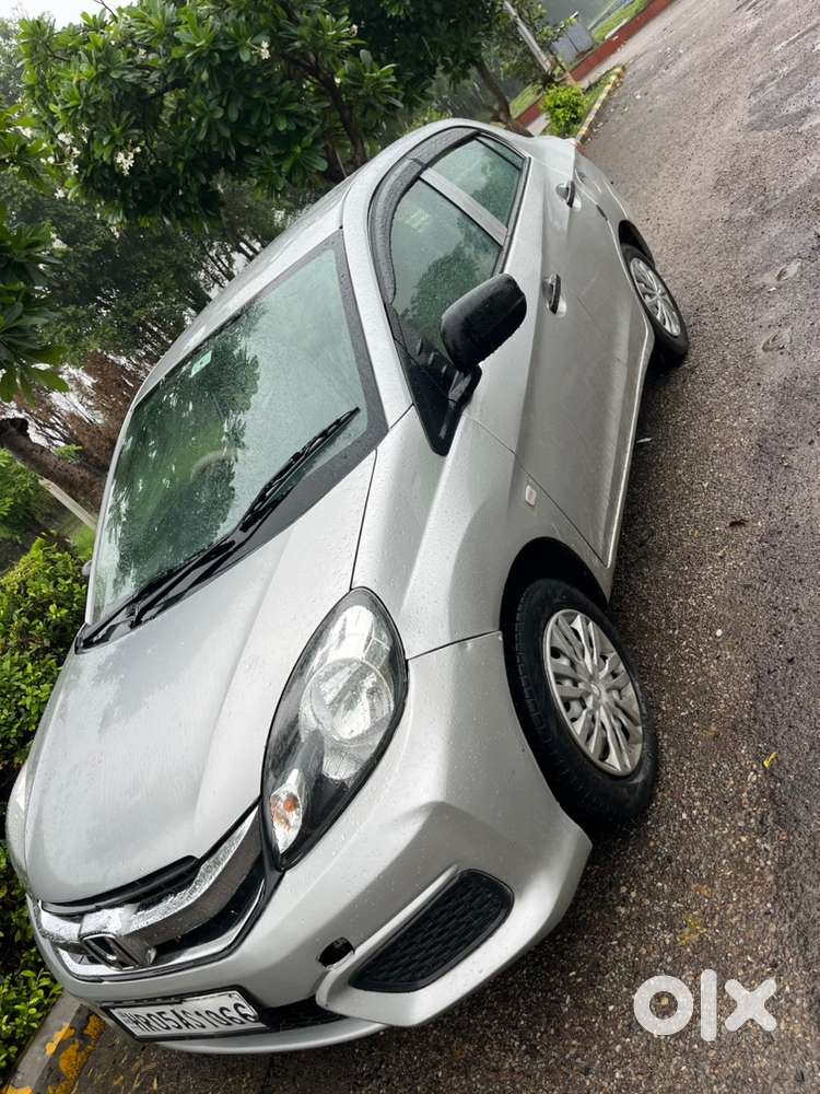 Honda Amaze Petrol 2016