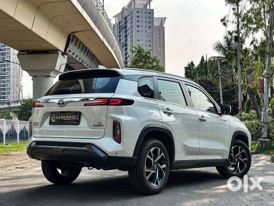 Toyota Urban Cruiser Hyryder 1.5 V Hybrid, 2024, Petrol