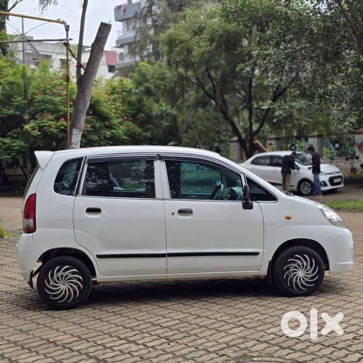 Maruti Suzuki Estilo Lxi, 2009, Petrol