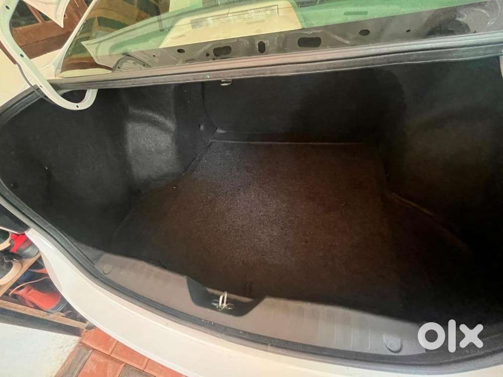 Ciaz Petrol Low Km…..