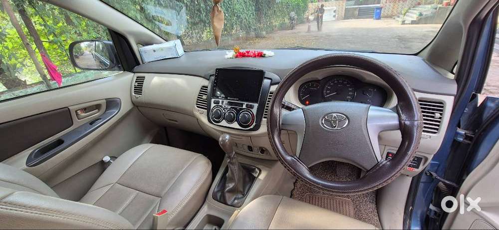 Single Owner Excellent Condition Innova 8 Seater