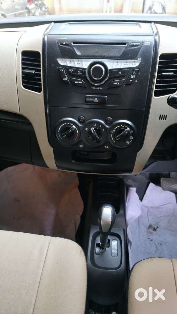 Maruti Suzuki Wagon R 1.0 Vxi Amt, 2017, Petrol