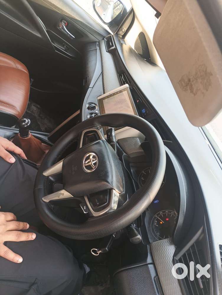 Toyota Innova Crysta 2.4 G Mt 7 Str, 2016, Diesel