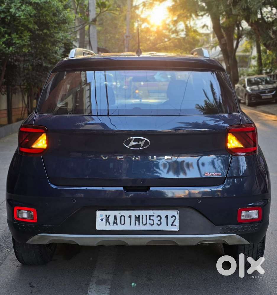 Hyundai Venue 1.2 S Plus, 2020, Petrol