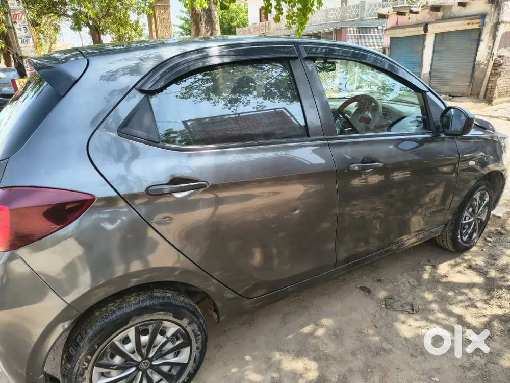 Tata Tiago 2025 Cng & Hybrids 300000 Km Driven