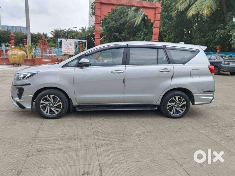 Toyota Innova Crysta 2.4 G Mt 8s, 2022, Diesel